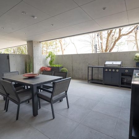 האקובה Wadano Gateway Suites & Apartments מראה חיצוני תמונה